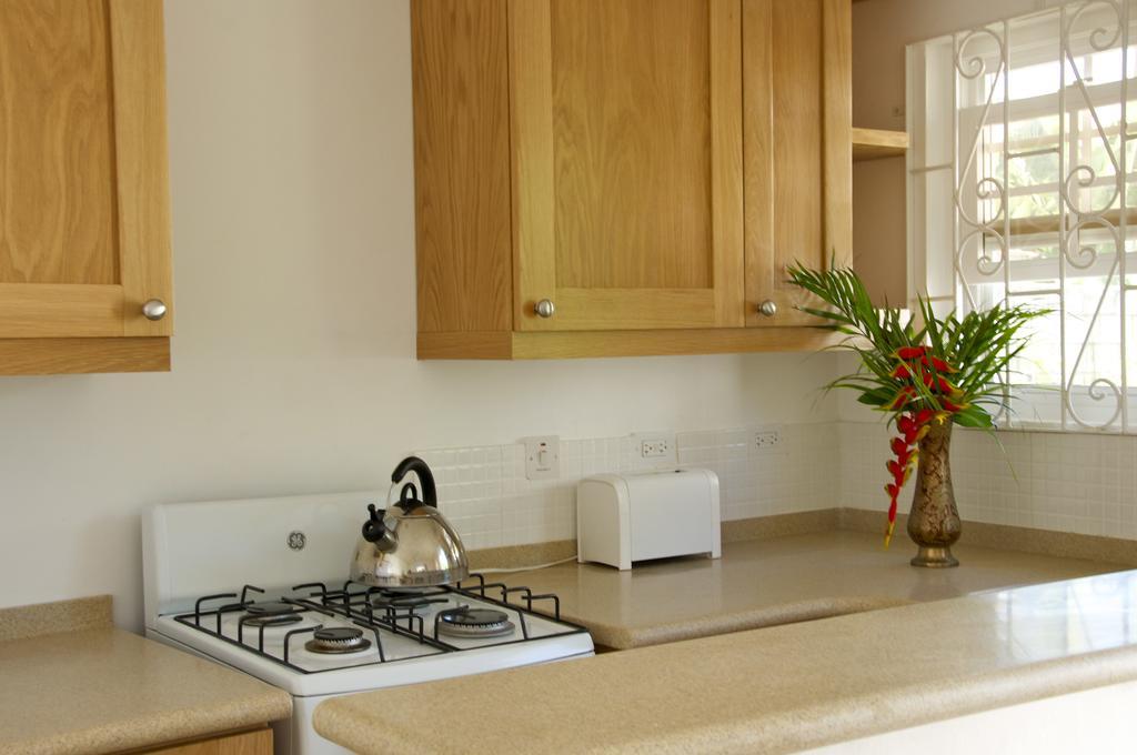 Adulo Apartments Bridgetown Ngoại thất bức ảnh