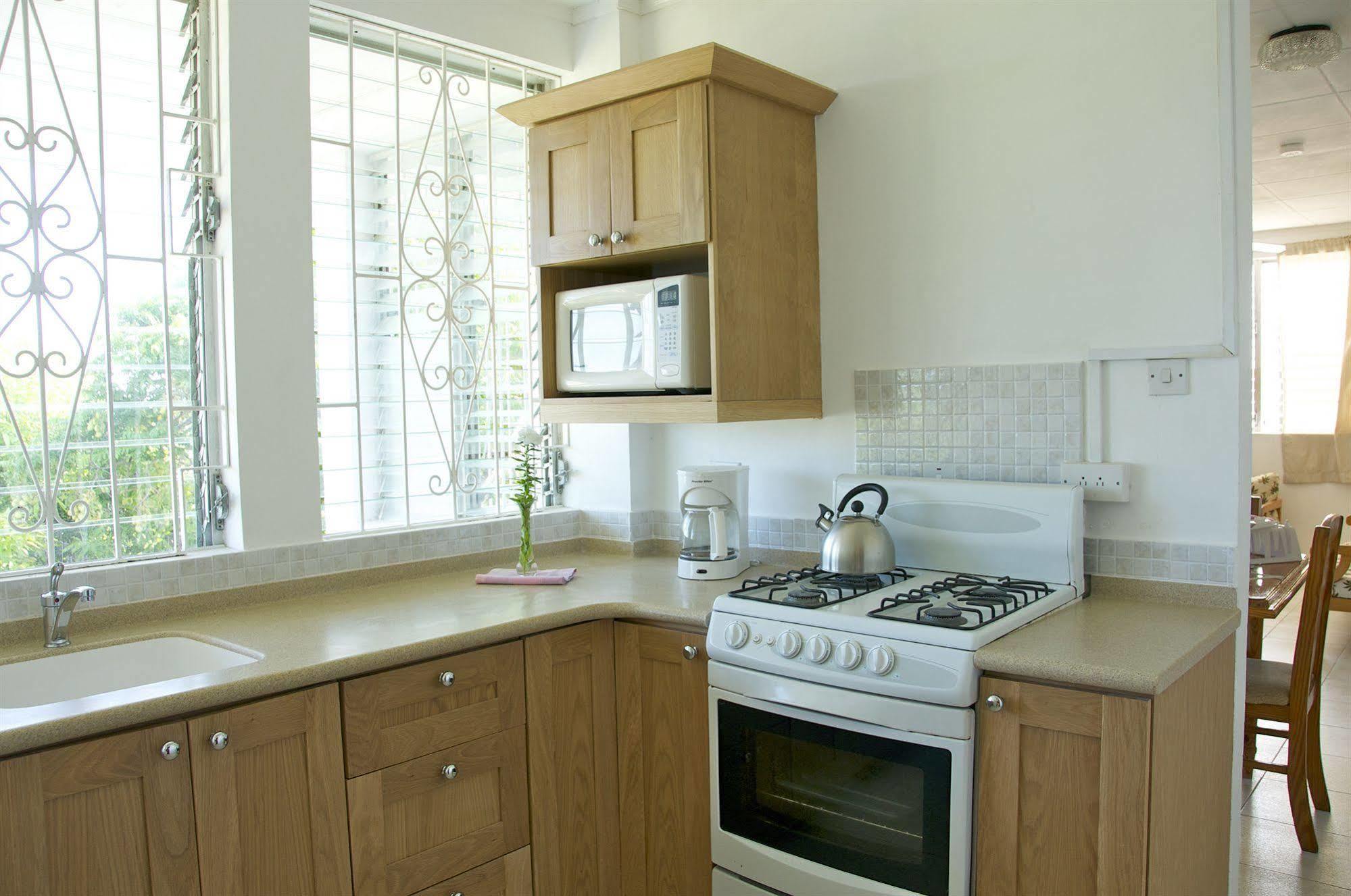 Adulo Apartments Bridgetown Ngoại thất bức ảnh