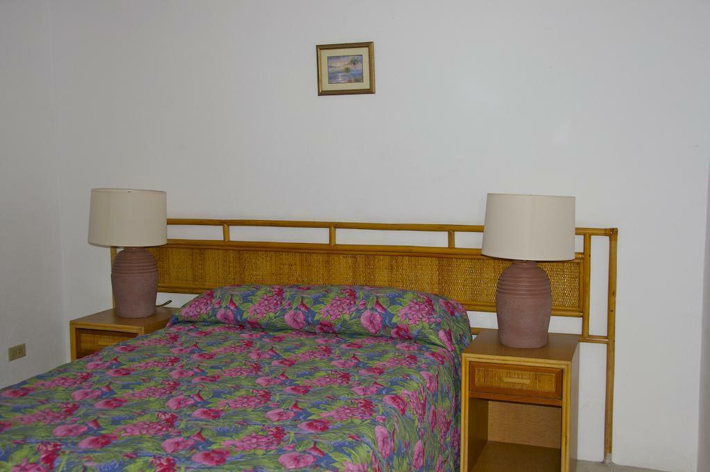 Adulo Apartments Bridgetown Ngoại thất bức ảnh